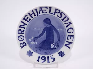 ROYAL COPENHAGEN PIATTO CHILDREN'S DAY 1915 - Foto 1 di 2