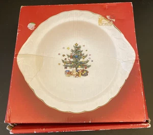 Nikko 10" Cuenco para servir verduras Felices Fiestas Árbol de Navidad Japón en caja - Imagen 1 de 4