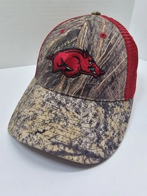 University of Arkansas Razorbacks Camuflaje Envejecido Ajustable Gorra Hombres NCAA Foto 1 de 3