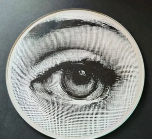 Papel tapiz de diseño de doncella Fornasetti Tema e Variazioni recortado Lina Cavallieri #6 - Imagen 1 de 4