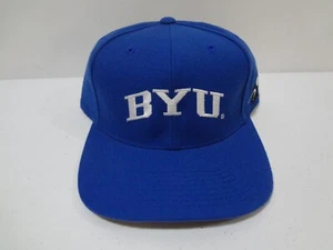 Cappello Berretto Snapback Vintage NCAA BYU Cougars Specialità Sportive NUOVO SENZA ETICHETTE - Foto 1 di 5