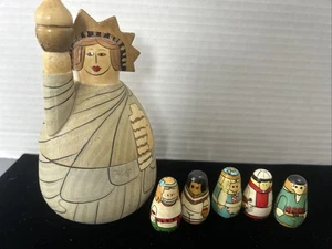 Vintage Wood Nesting Dolls Statue of Liberty 6 Pc International Dolls - Picture 1 of 9