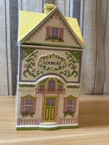 LENOX 1991 THE VILLAGE COOKIE JAR CANISTER YELLOW FINE PORCELAIN SPICE VILLAGE - Picture 1 of 7