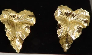 BEAUTIFUL SOLID 14k YELLOW GOLD  FANCY  LEAF EARRING - Picture 1 of 9