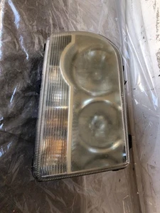 2010 CHRYSLER 300 Front Headlamp Light Assembly Right Hand Passenger Side RH - Picture 1 of 21