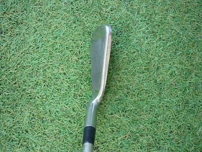 Wilson 1200 Gear effect graphite shaft 4 iron golf club - Ladies? - Image 1 of 4