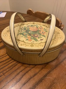 Vintage 11" Ovale Keksdose Klappgriffe Roségold Floral mit Inhalt. - Bild 1 von 11