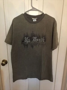 AU Art Unlimited Sportswear Up North Embroidered Green T Shirt Men's Large - Picture 1 of 3