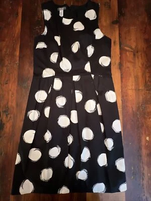 muse Women’s Dress Size 10 Lined Black White Design - Image 1 of 4