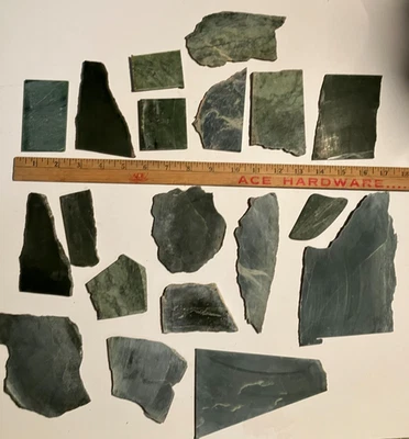 Green Jade Slab Lot / Excellent Translucence /  3 Pounds / 19 Pieces / Rough - Image 1 of 4