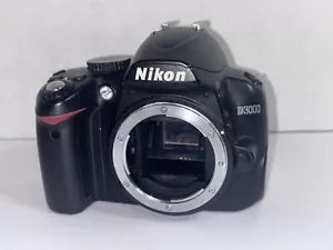 Nikon D3000 Digital Camera (Body Only) w/ Battery And Charger See Pics - Picture 1 of 7