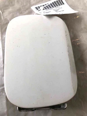 2002 - 2005 MERCEDES BENZ C230 Gas Fuel Tank Lid Cover Cap Alabaster White 2.3L - Imagem 1 de 4
