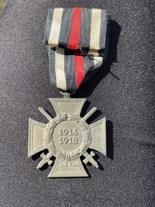 Signed W. D. L. German Hindenburg Cross Swords medal Vet ribbon - Picture 1 of 6