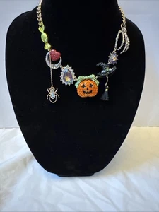 Collana Halloween Betsey Johnson collare zucca strega ragno scheletro nuova con etichetta - Foto 1 di 6