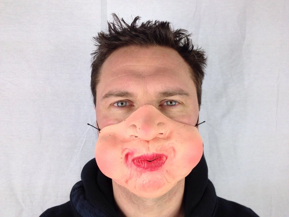 Funny Half Face Fat Cheeks Mask Pout Lips Kiss Latex Fancy Dress Stag Party - Image 1 of 1
