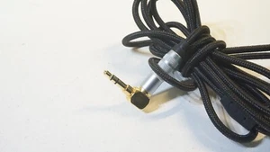 Monoprice Monolith Headphone Cable 3.5mm Jack to Dual MMCX Connectors, 5ft - Picture 1 of 3
