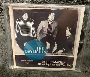 Audio CD - THE DAYLIGHTS - Rogue Machine Single DJ Promo - NEW WORLDWIDE SHIP - Imagen 1 de 4