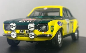 Trofeu 524 FORD ESCORT RS 1600 BP Monte Carlo 1972 with Case BAD PAINT BLEMISH - Picture 1 of 11