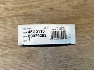 Genuine GM U-Joint 89029292 - Picture 1 of 3