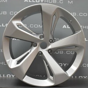 LLANTAS DE ALEACIÓN PLATA DE 5 RADIOS GENUINAS BENTLEY BENTAYGA 22" PULGADAS X4 - Imagen 1 de 4