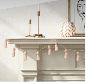 Opalhouse Pink Tassel Garland 5ft Decor Valentines Girls Room Dorm - Picture 1 of 3