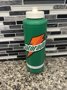 Vintage Gatorade Green "Property Of" Squeeze Wasserflasche 32oz - Bild 1 von 5