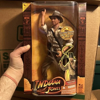 Figura de acción Hasbro Indiana Jones 12" con sonidos 2008 nueva en caja Foto 1 de 4