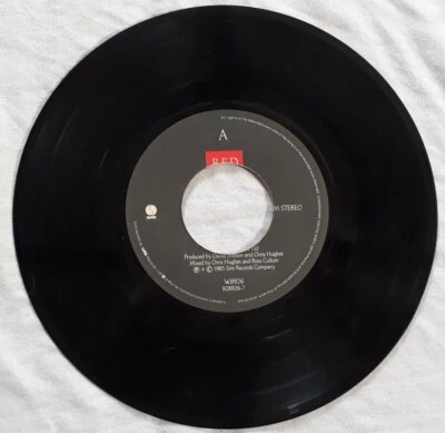 Red Box-Lean On Me/Stinging Bee Vinyl 7" Single.1985 Sire W 8926. - Image 1 of 4