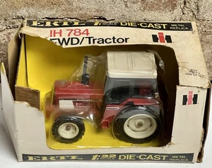Ertl Vintage IH 784 FWD Traktor Die Cast Metal 1/32 International Harvester Neu in OVP - Bild 1 von 6