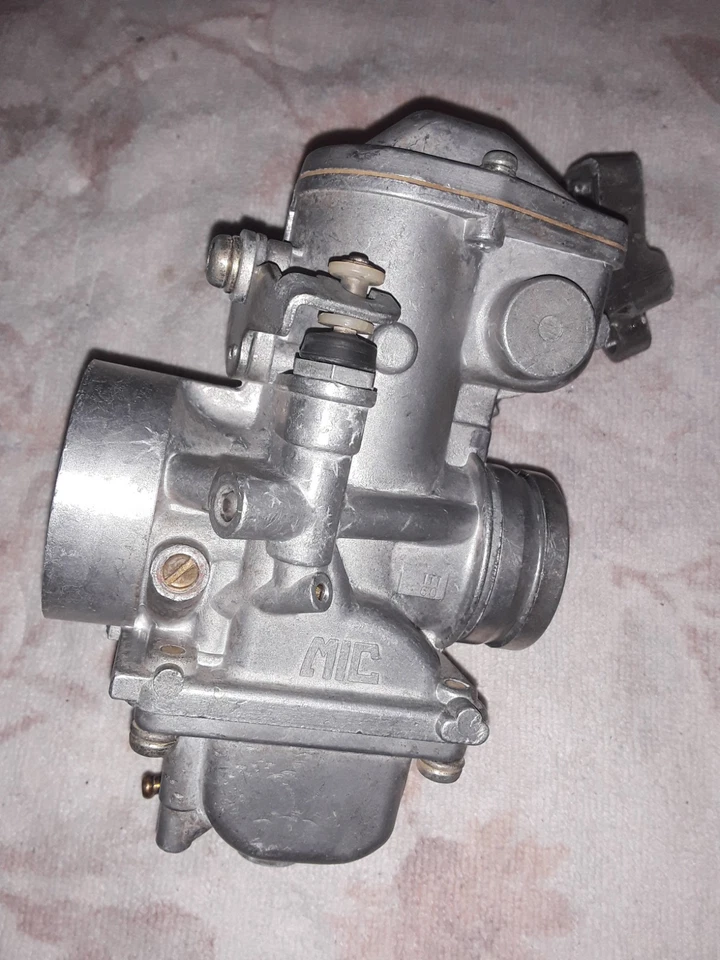 Carburador Yamaha TT500 TT 500 1976 77 Early Mikuni 1T1 60 76-81 Ahrma OEM Foto 1 de 4