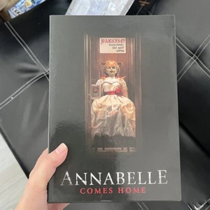 NECA ANNABELLE COMES HOME ACTION FIGURE 18CM HORROR CULT MOVIE STATUE COLLECTION - Imagen 1 de 2