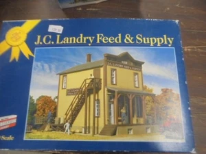 Walthers 933-3619 HO JC Landry Feed & Supply (Building Kit) - Picture 1 of 1
