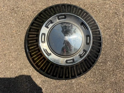 (1) Vintage 1965-1966 Ford Galaxie 500 Dog Dish Hubcap, OEM, Good Condition! - Image 1 of 4