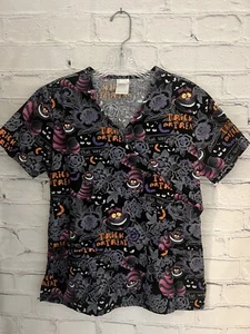 Vintage Disney Scrub Top Womens Multicolor TRICK OR TREAT Graphic Small XS - Picture 1 of 9