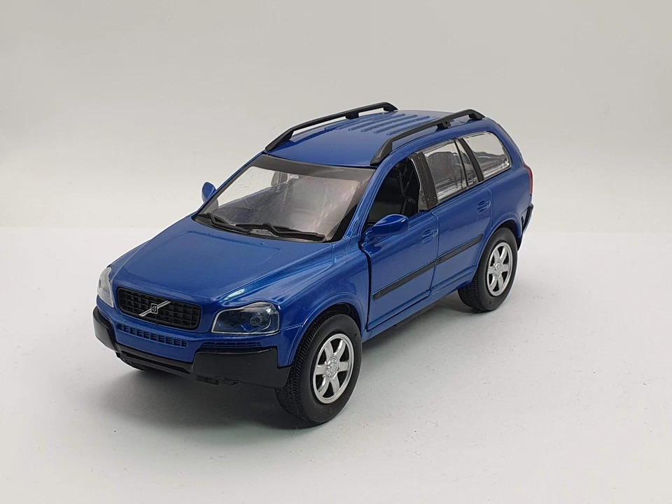 Volvo XC 90 New Ray 1/32 - Immagine 1 di 4