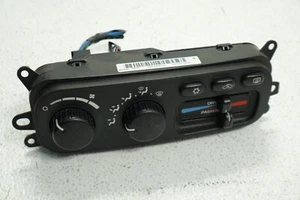 2002-2005 OEM Dodge RAM 1500 2500 Center A/C Climate Control Duel Zone - Picture 1 of 8