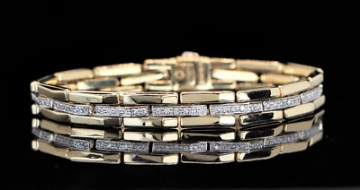 Brazalete de eslabones de 7" de oro blanco amarillo de 18 quilates con pavé de diamantes blancos de 0,98 quilates Chimento $8,950 Foto 1 de 4