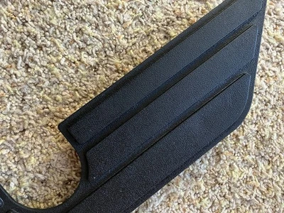 Almofada central traseira 1987-1997 Ford OBS, F150, F250, F350 Bronco. - Imagem 1 de 4