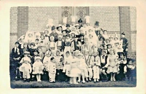 PHOTO D'ENFANTS CARNAVAL - Imagen 1 de 2