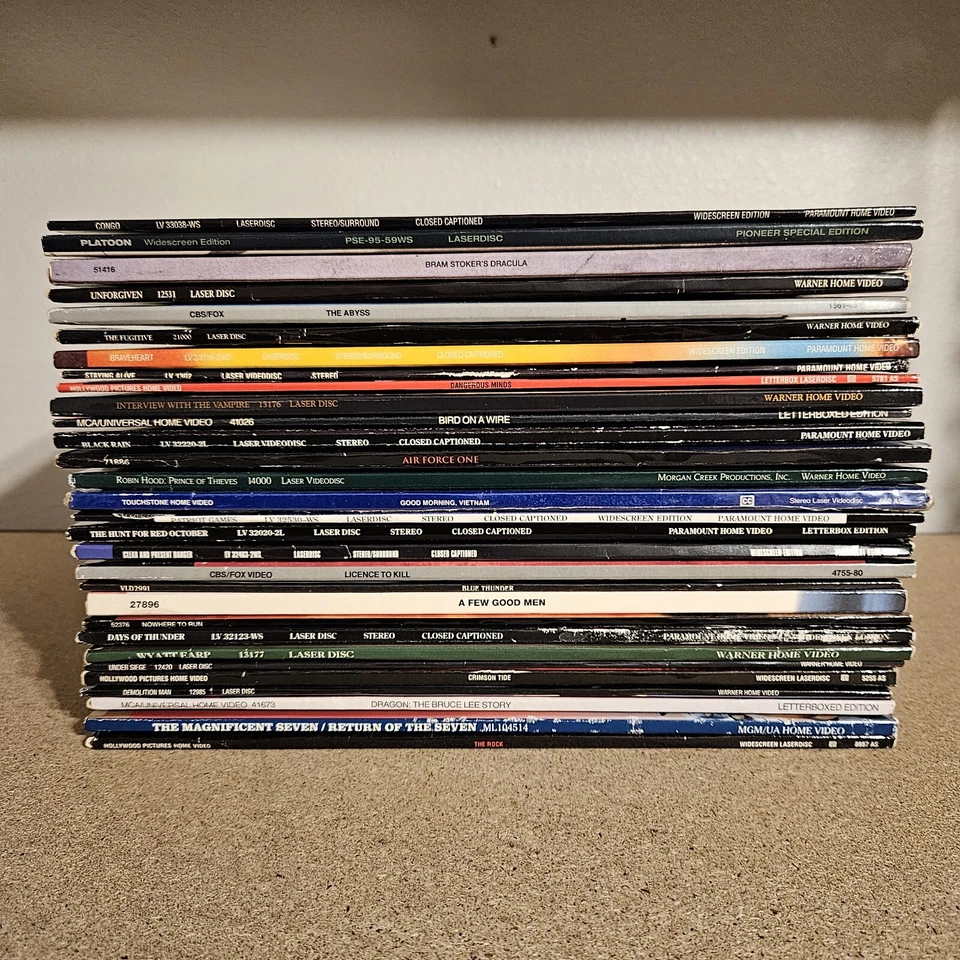 Lot of 30 Laserdisc Action Thriller Vintage Movies LD Dangerous Minds Dragon  - Image 1 of 4