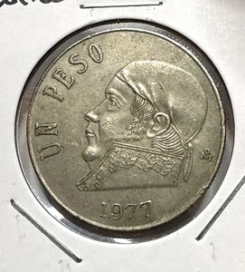 World Coin 1977 Mexico 1 Peso Copper-Nickel KM#460 Circulated - Picture 1 of 3