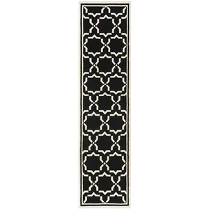 Safavieh Flat weave Wool Black/ Ivory 2' 6 x 6' Runner - Picture 1 of 1