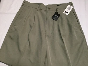New IZOD Shorts Men 36W Beige Chino Golf Casual Preppy Microfiber $49.50 - Picture 1 of 6