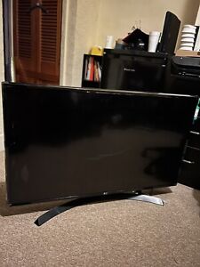 LG UQ91 43" 4K Smart UHD TV - Black