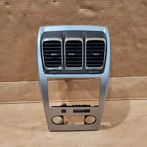 2007-2012 GMC Acadia Center Console Ac Heater Control Bezel Trim W/ Air Vent OEM - Picture 1 of 13