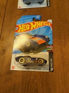 Hot Wheels Shelby Cobra Daytona Coupe 2024 HW Race Day blu scala 1:64 - Foto 1 di 4