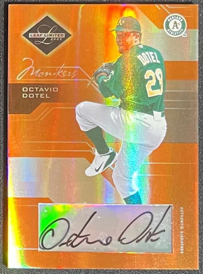2005 LEAF LIMTED OCTAVIO DOTEL ORANGE FOIL AUTOGRAPH #12/25 ATHLETICS - Image 1 of 2