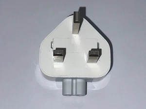 Apple Duck Head UK Adapter Stecker für iPhone iPad Mac A1556 250V 2,5A - Bild 1 von 2