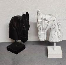 2 Deko Pferdeköpfe aus Holz, Schwarz / Weiß