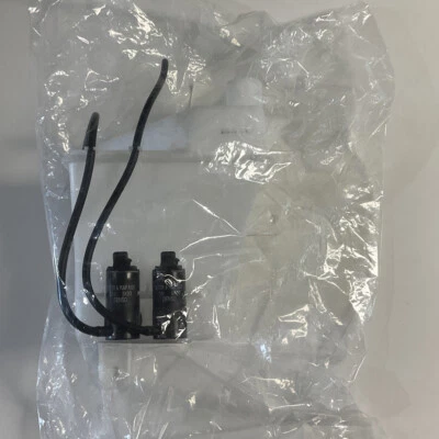 *Washer Reservoir For 2004-2007 Chevrolet Aveo Hatchback Models 96543076 - Image 1 of 3